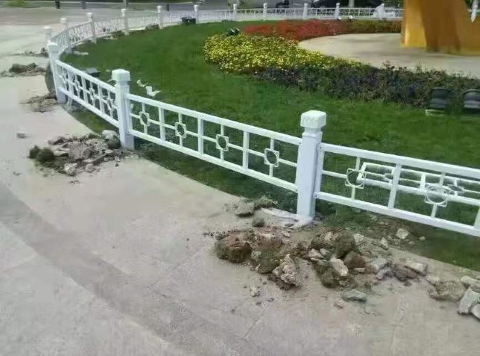 廣東護(hù)欄,東莞護(hù)欄,圍墻護(hù)欄,陽(yáng)臺(tái)護(hù)欄,安全防護(hù)欄