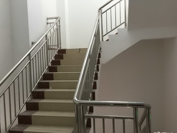 廣東護(hù)欄,東莞護(hù)欄,圍墻護(hù)欄,陽臺護(hù)欄,安全防護(hù)欄